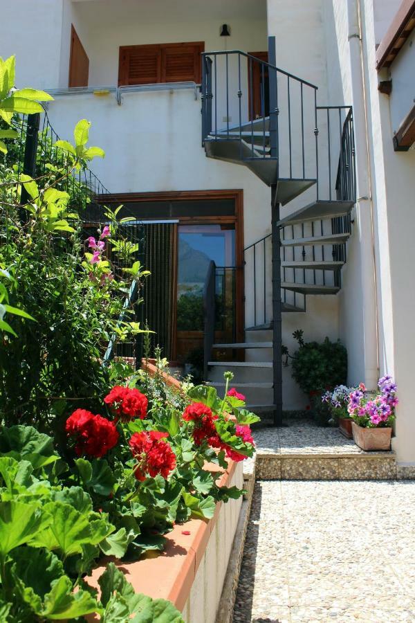Raggio Di Sole Bed & Breakfast Macari Zewnętrze zdjęcie